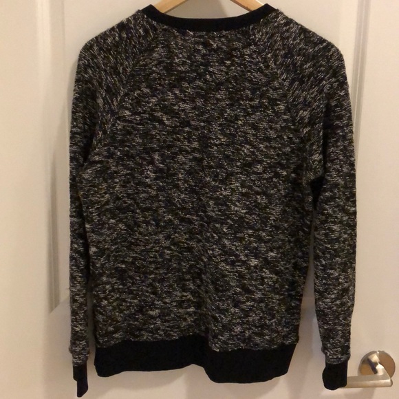 Roots Canada size M sweater - Picture 4 of 5